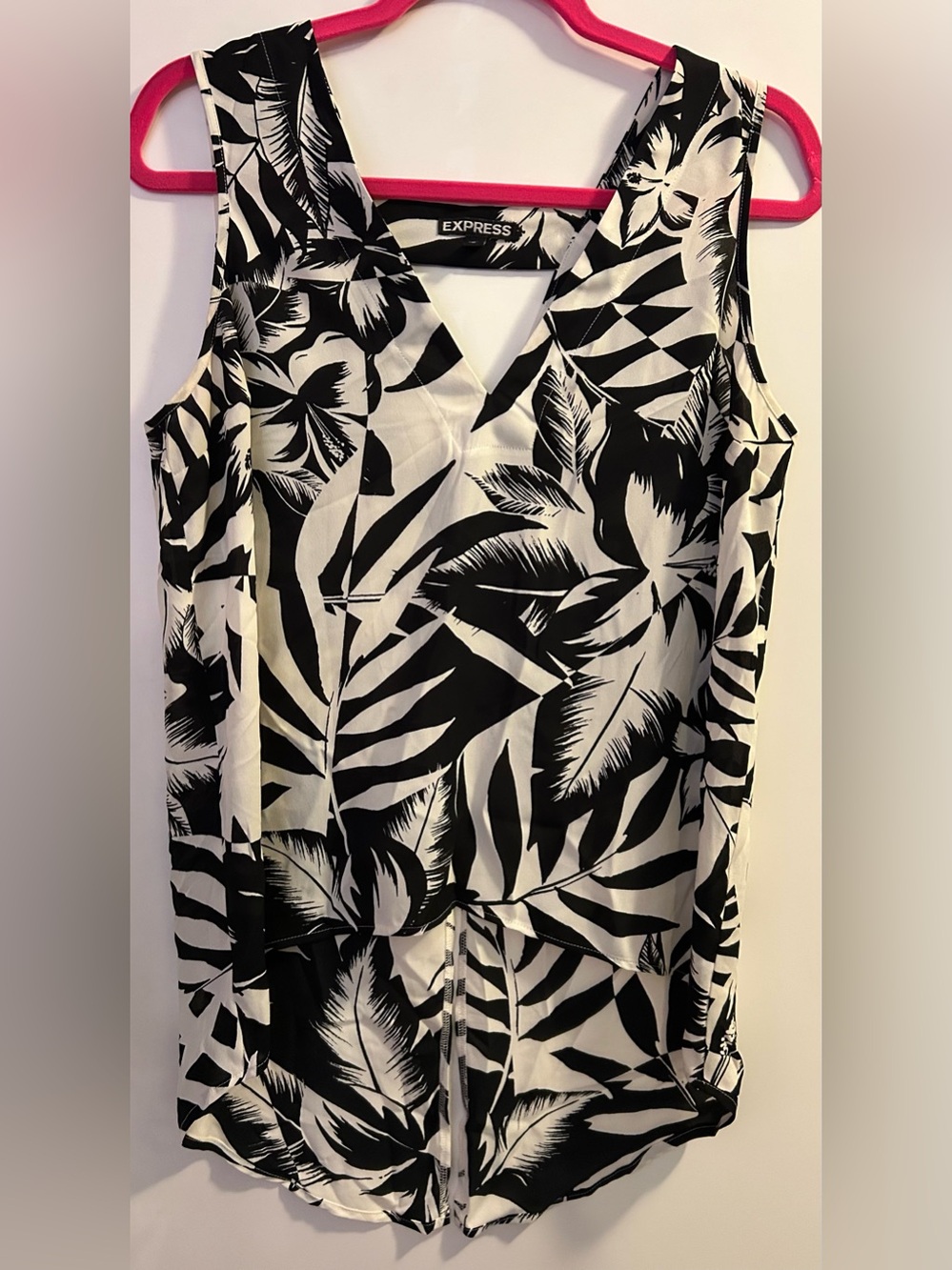 Hi low tropical floral tank top